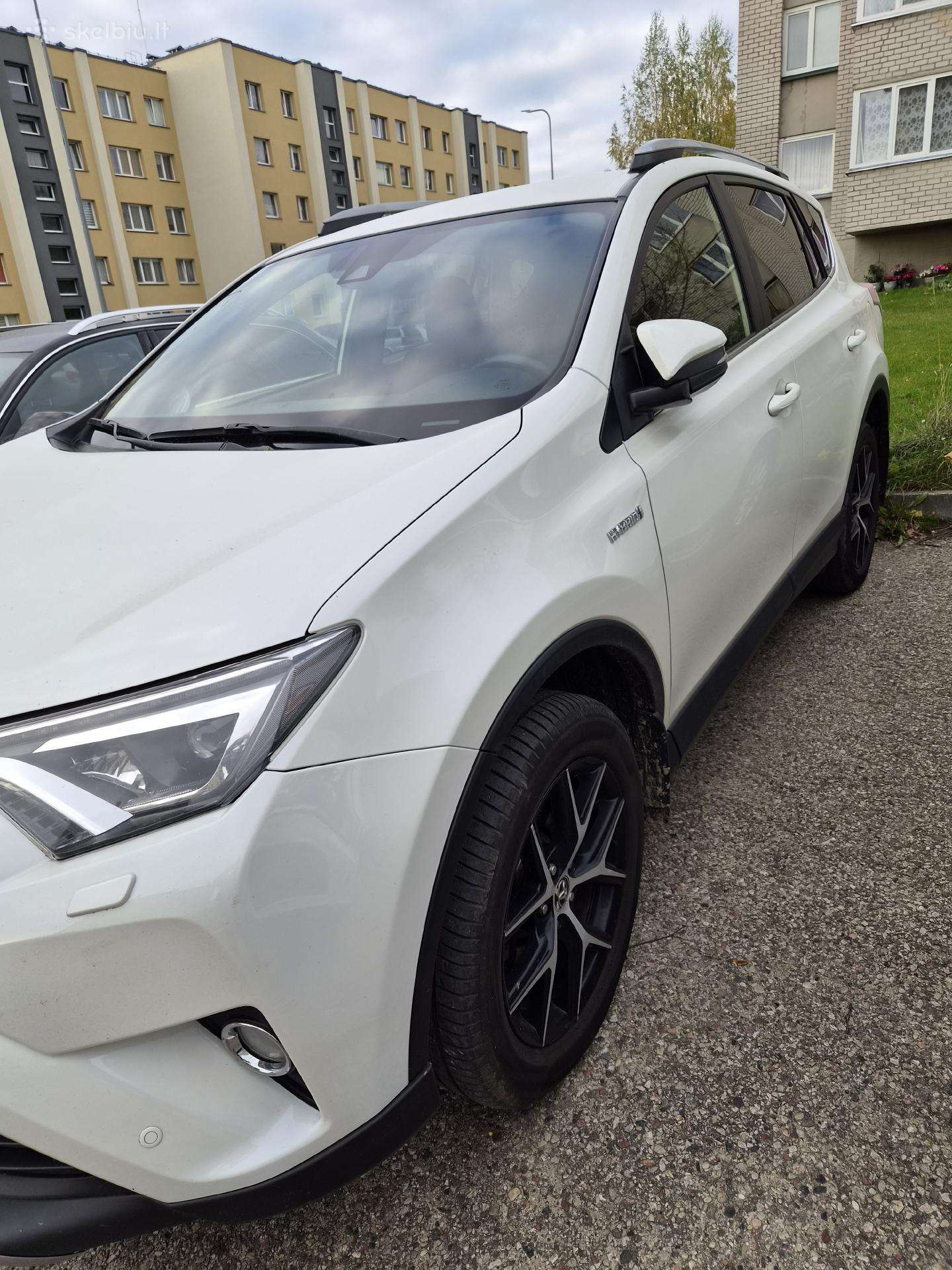 Skubiai. Parduodu Toyota Rav4 Hibridas 4wd