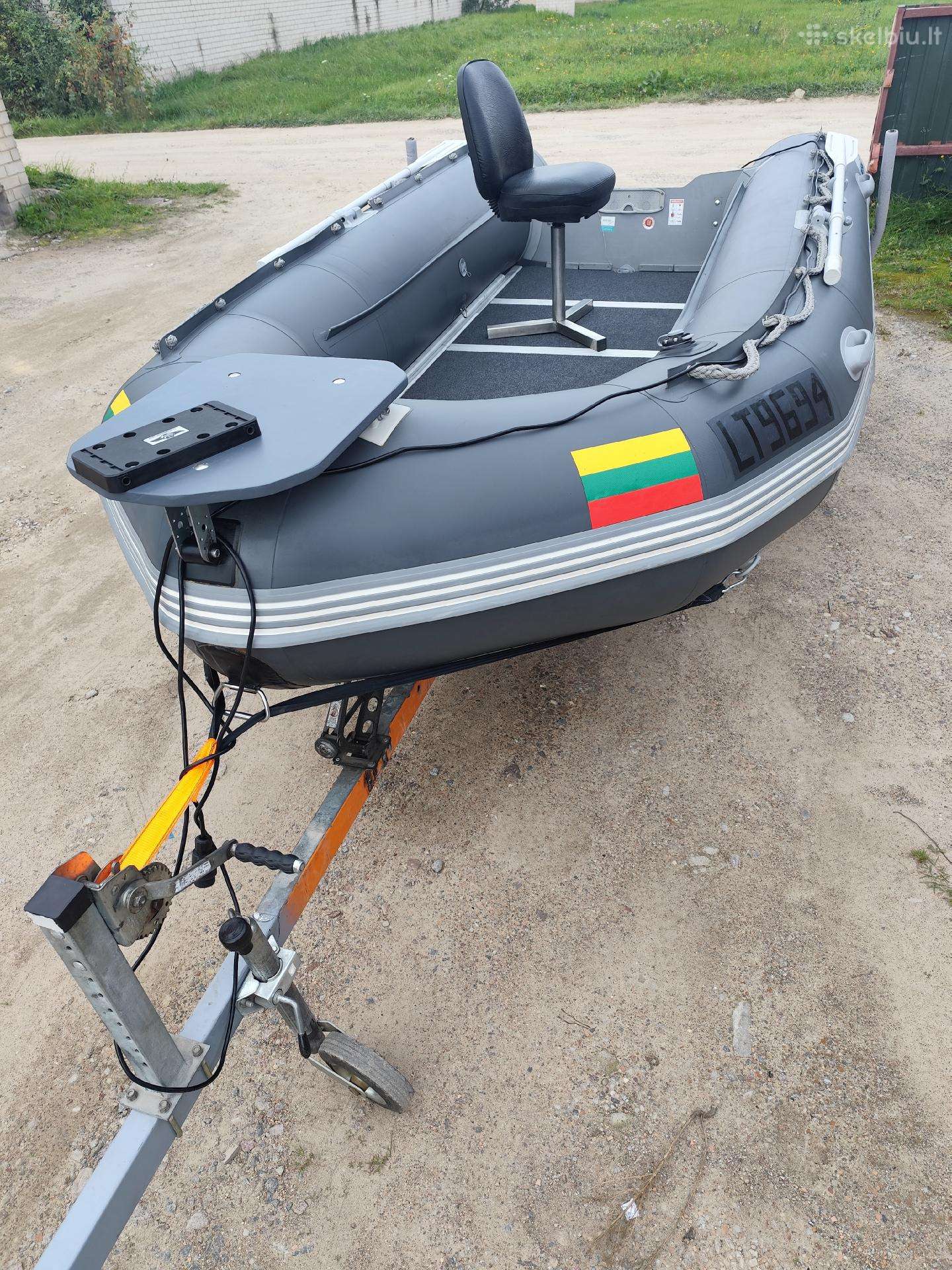 Valtis su priekaba
