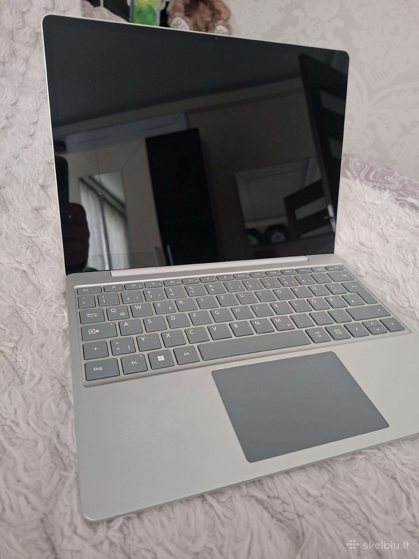 Microsoft Surface Go 2 I5/16gb RAM