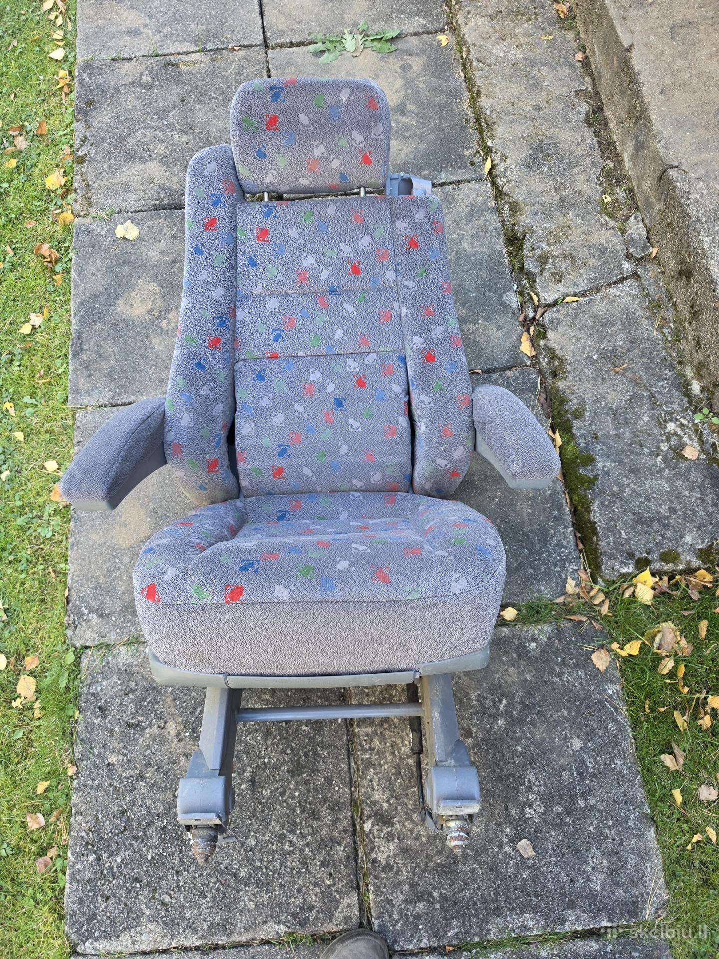 Mercedes V klasė sedyne. 50 eur