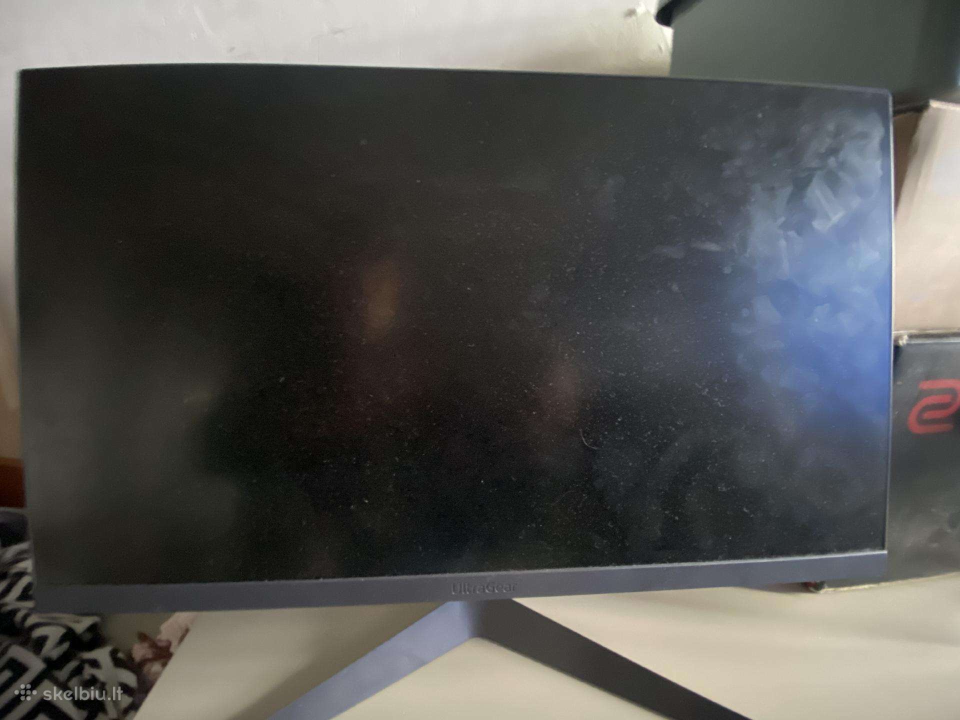 Monitorius 180hz