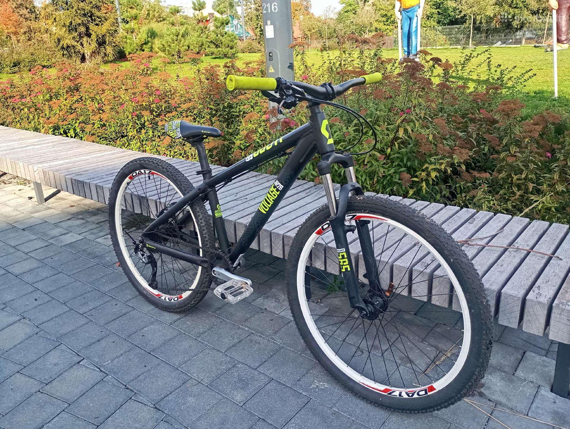 Scott voltage dirt jump