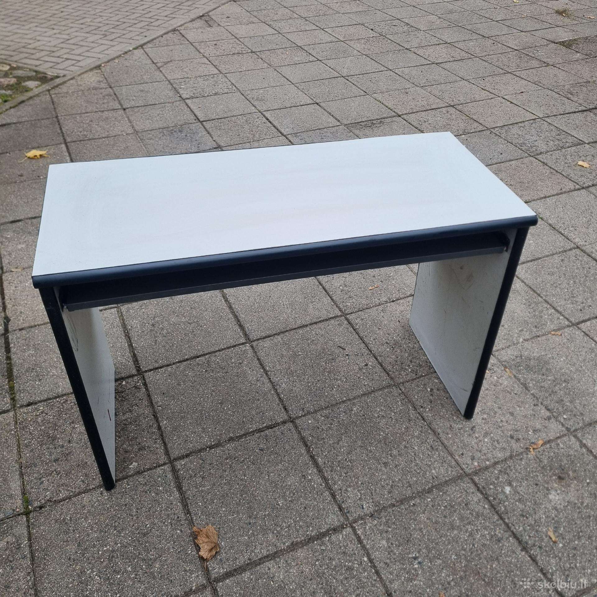 Rašomasis, ofisinis, kompiuterinis stalas