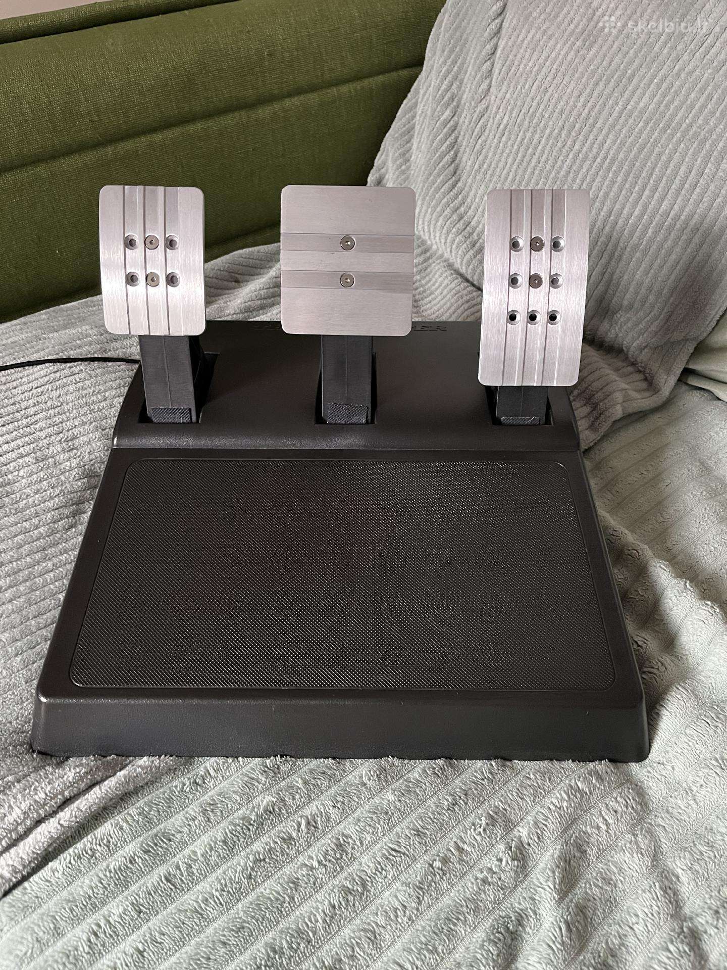 Thrustmaster t3pa pedalai