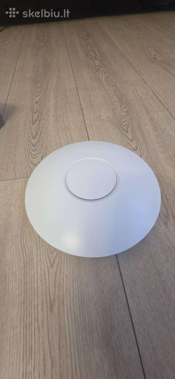 Ubiquiti Unifi Uap-lr Long Range su Poe injektoriu