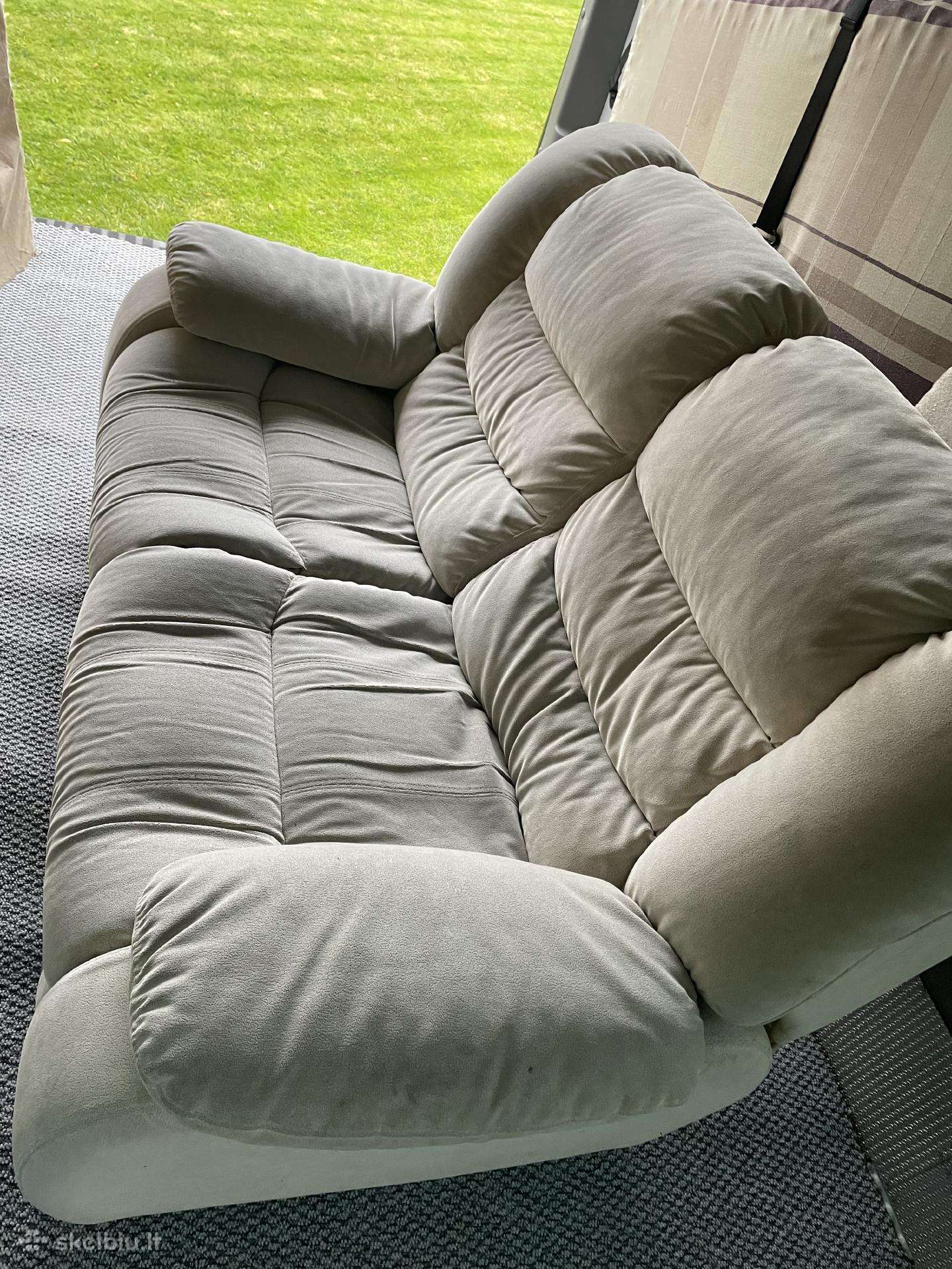 Dovanoju 2 -te Sofa