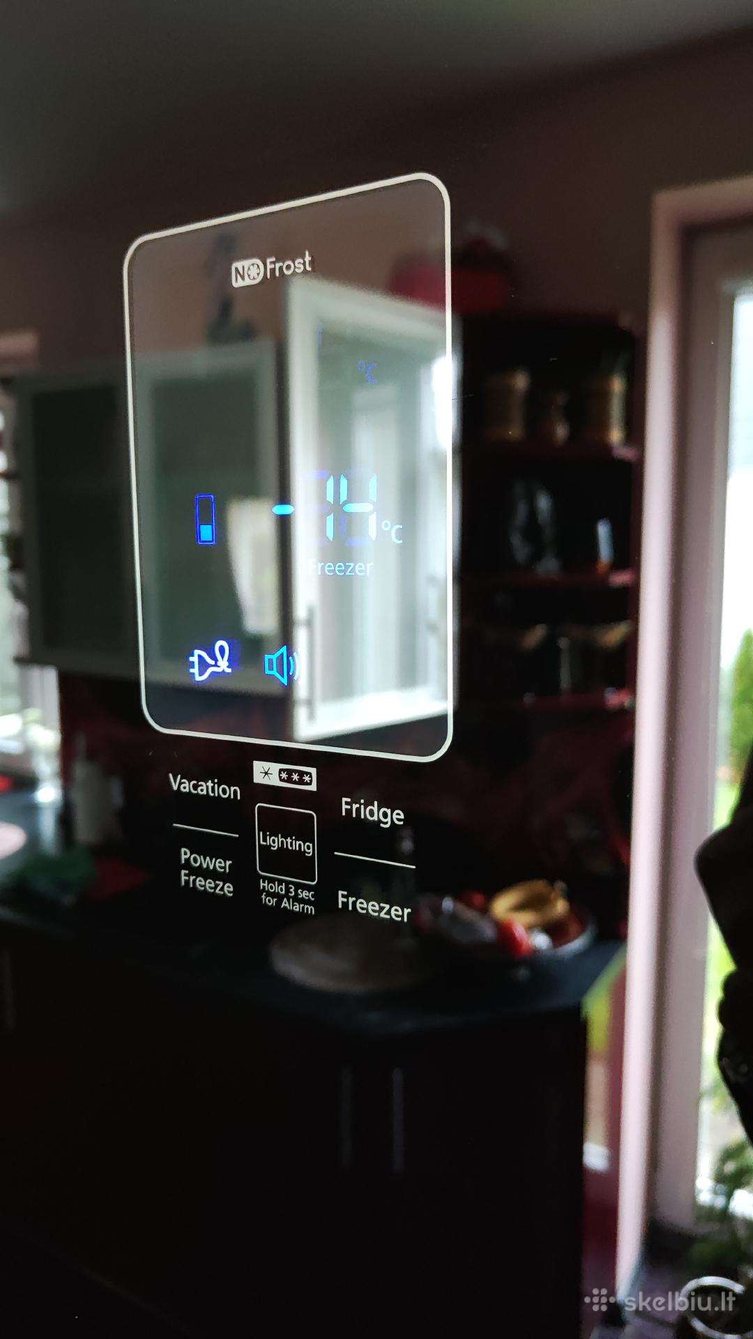Samsung juodas šaldytuvas