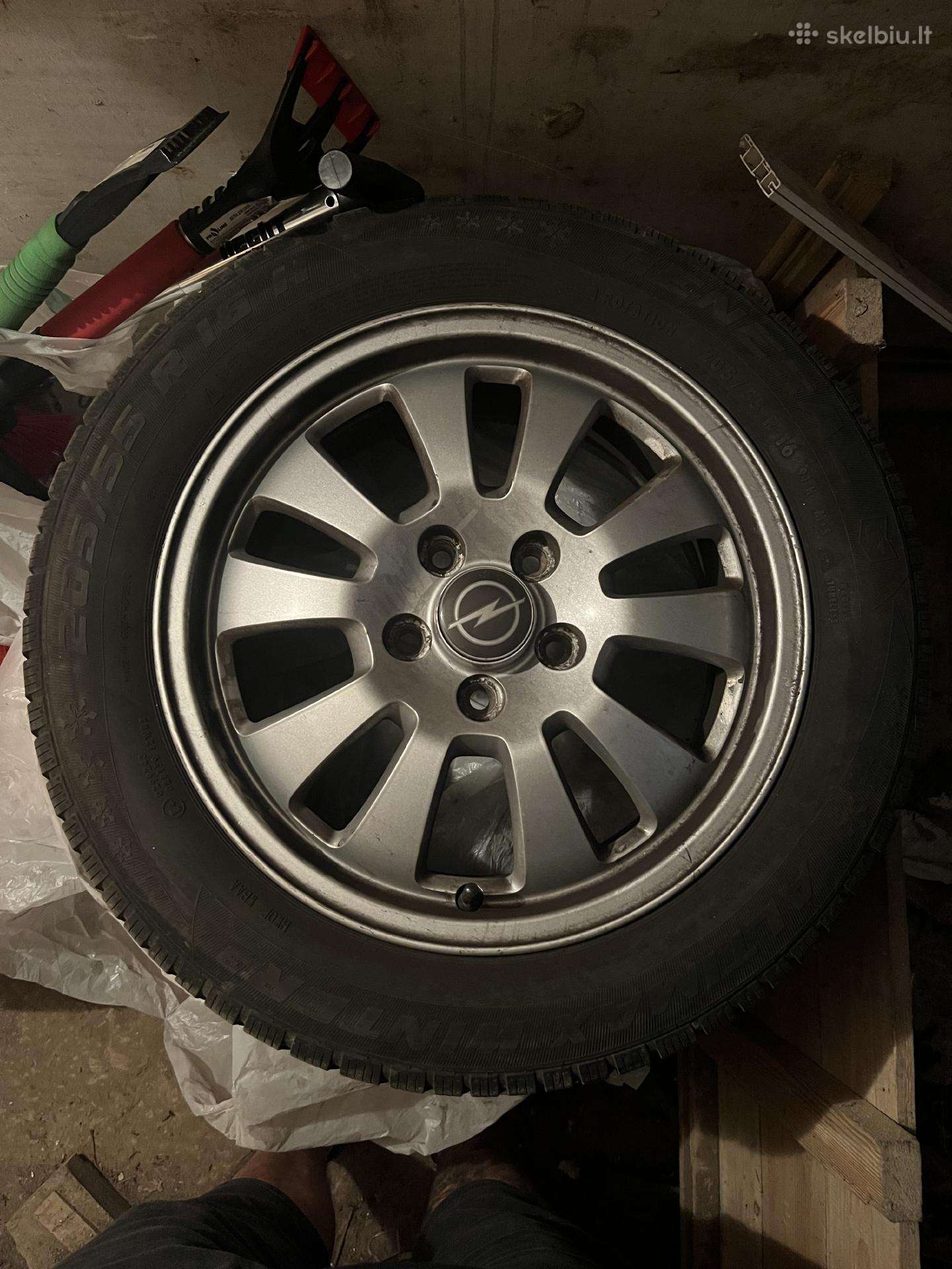 Opel ratlankiai su padangomis R16