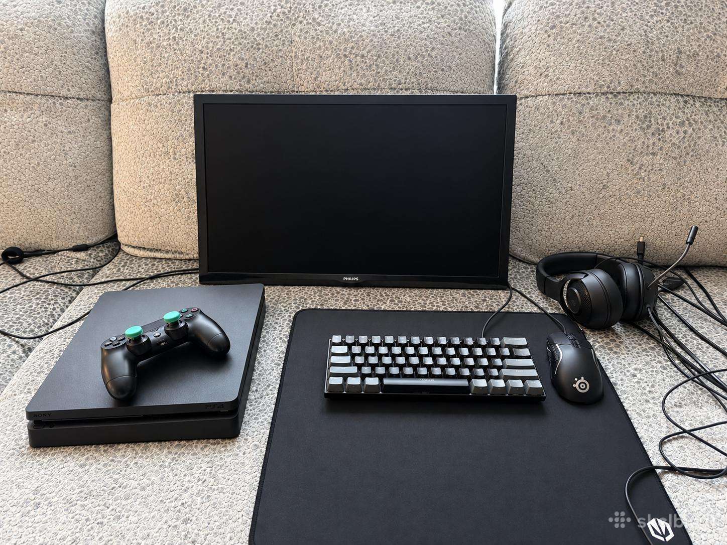 Ps 4 su priedais