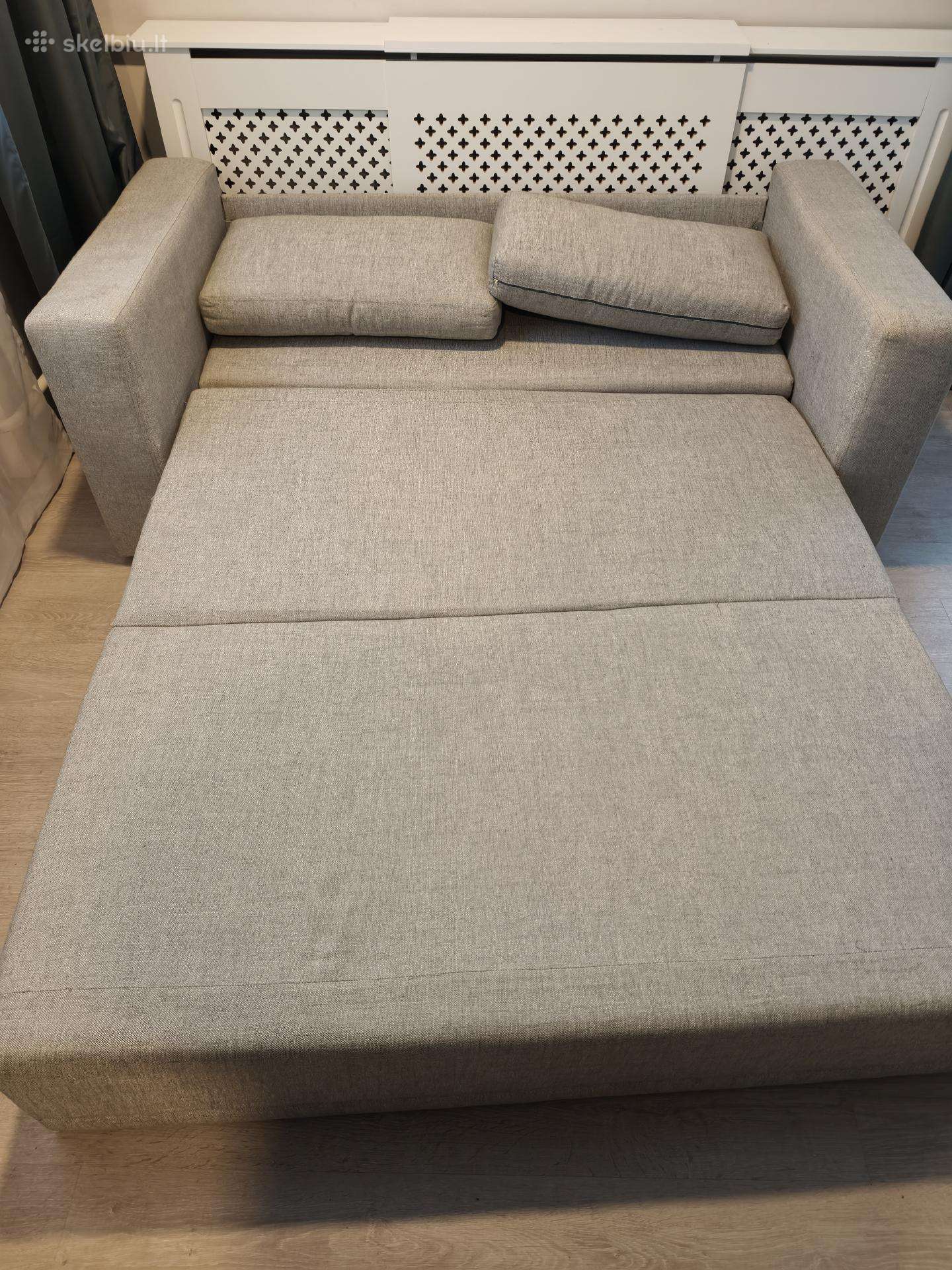 Sofa lova 20 eur, kampas 80eur