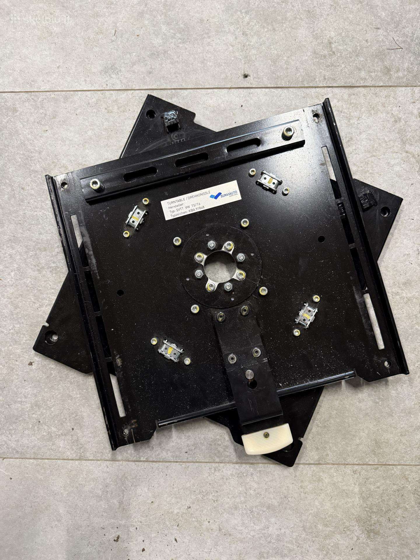 VW T5 / T6 priekinės sėdynės pasukimo mechanizmas