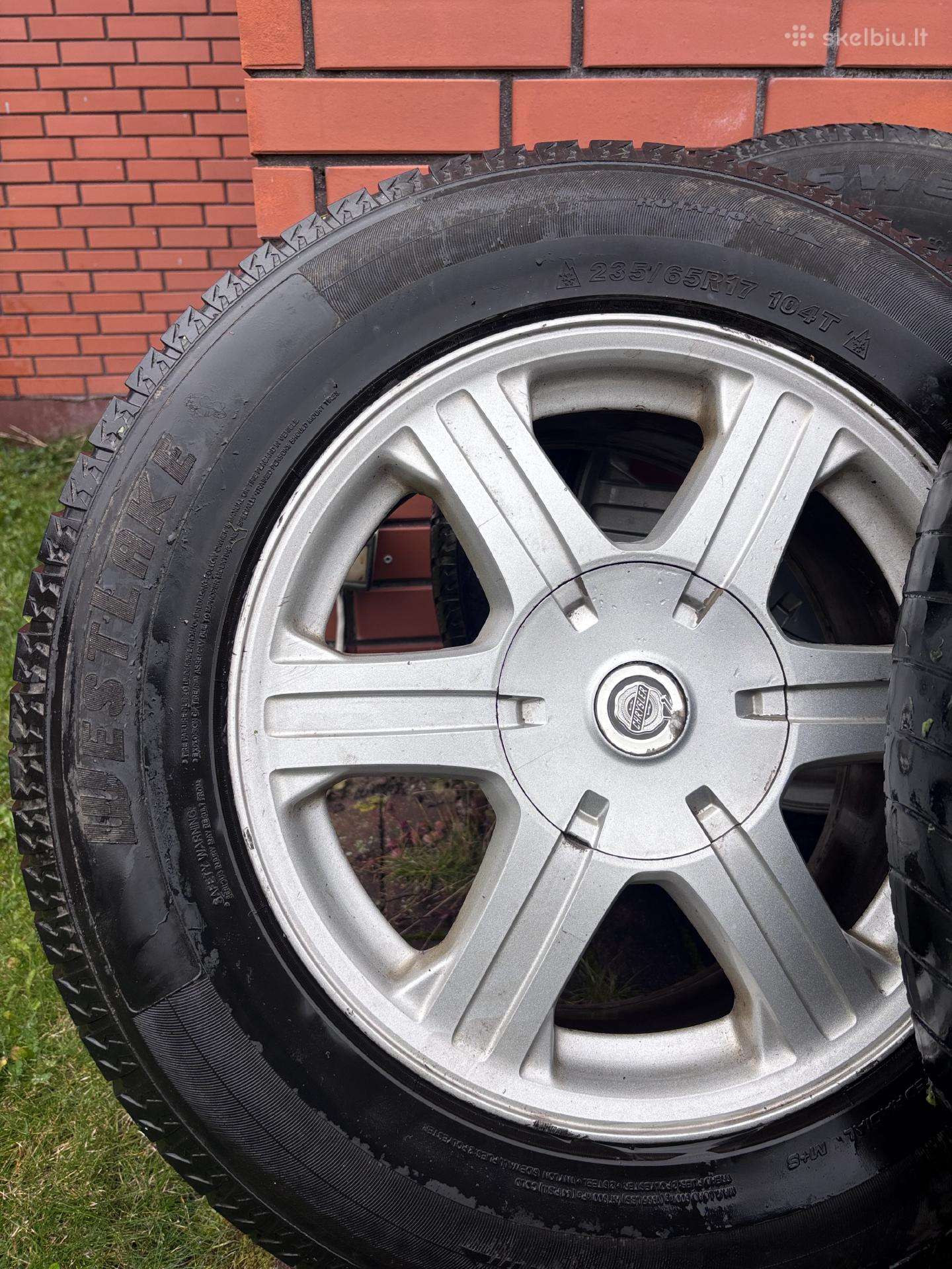 R17 Chrysler Ratlankiai Su Padangomis