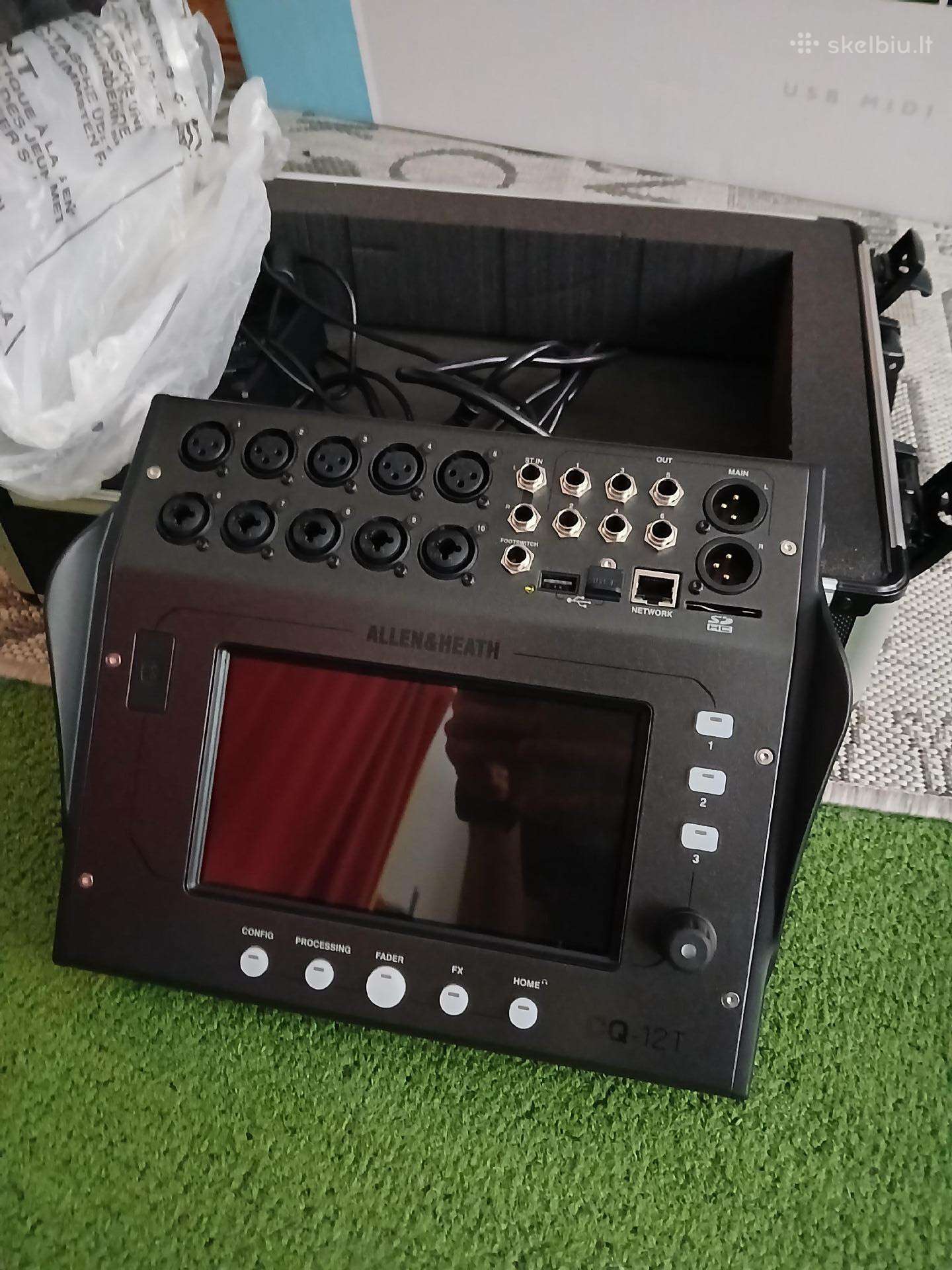 Parduodu mikšerį Allen&heath Cq12t su dėklu