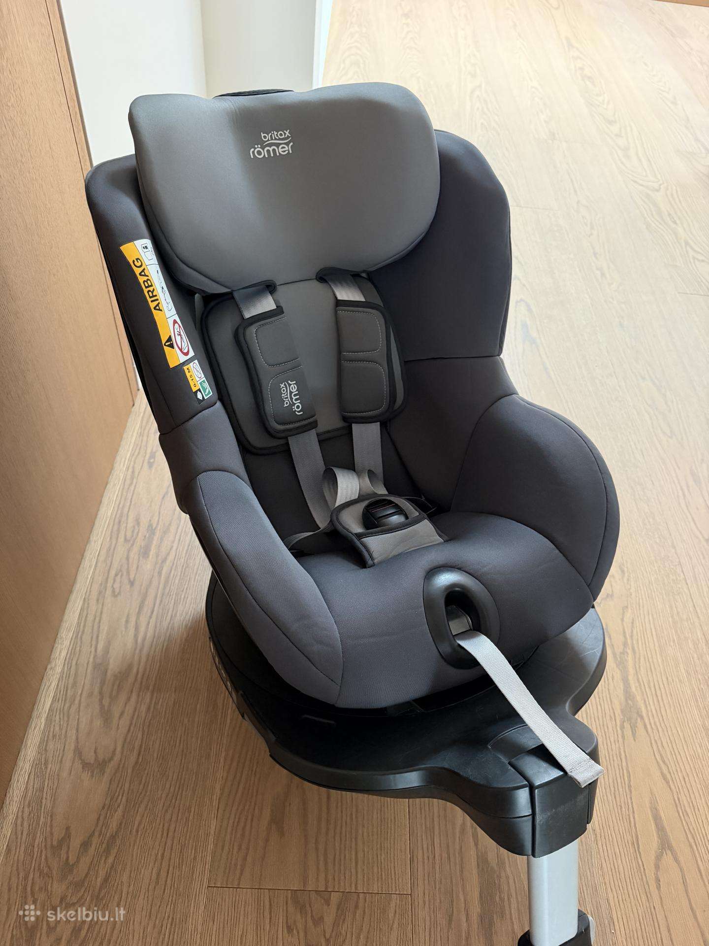 Britax Romer Dualfix M i-size automobilinė kėdutė