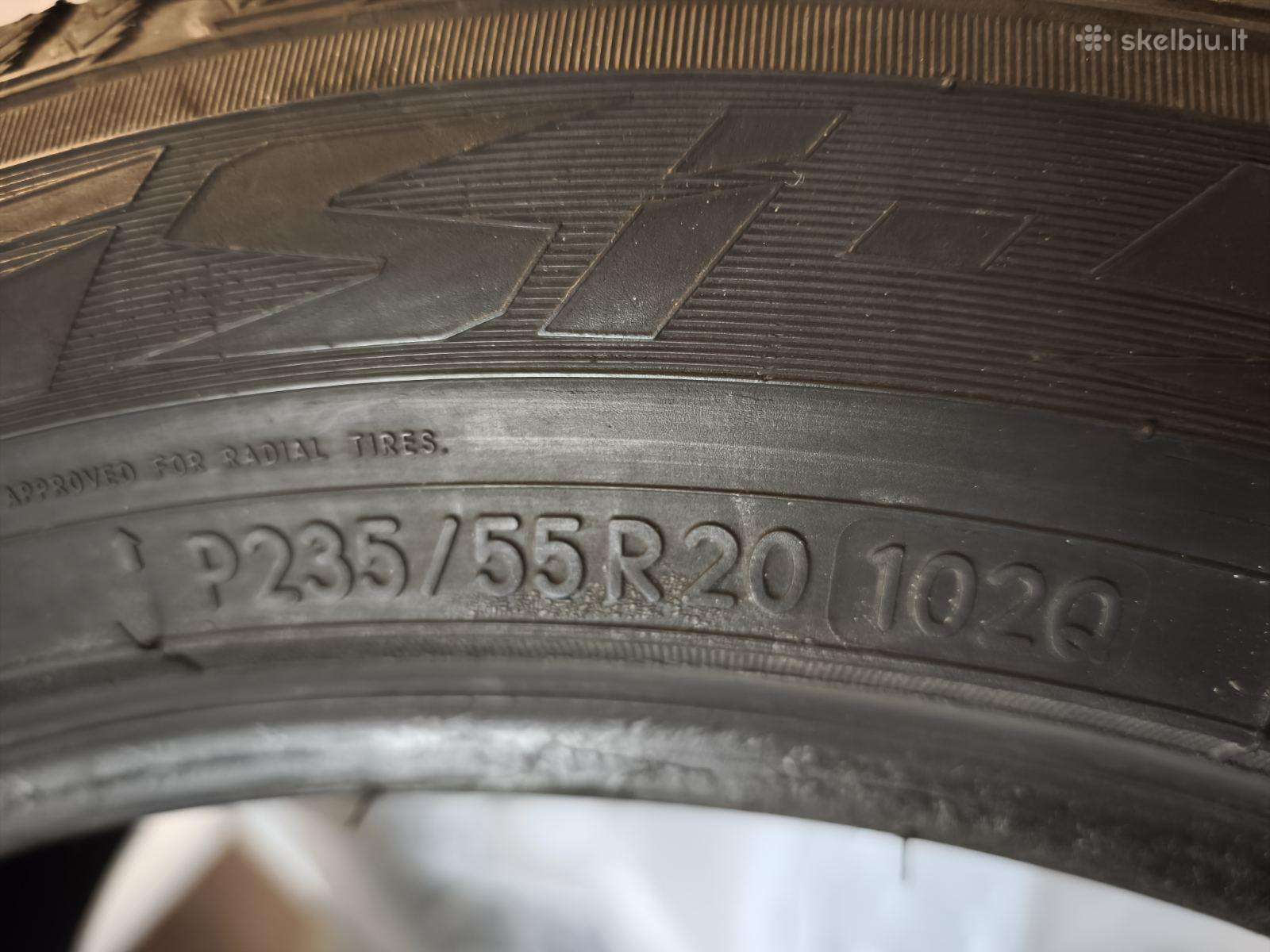 235/55 R20100€