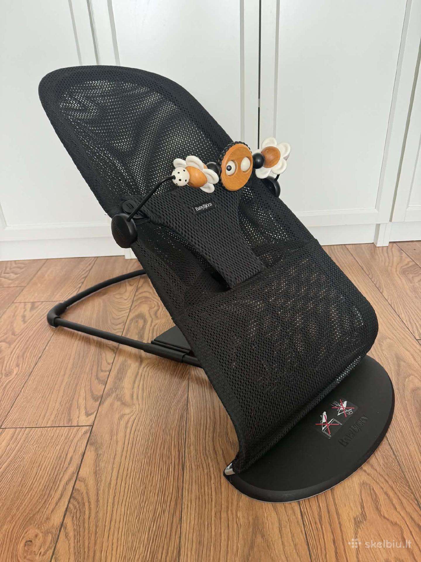Labai mazai naudota juoda mesh Babybjorn gultukas
