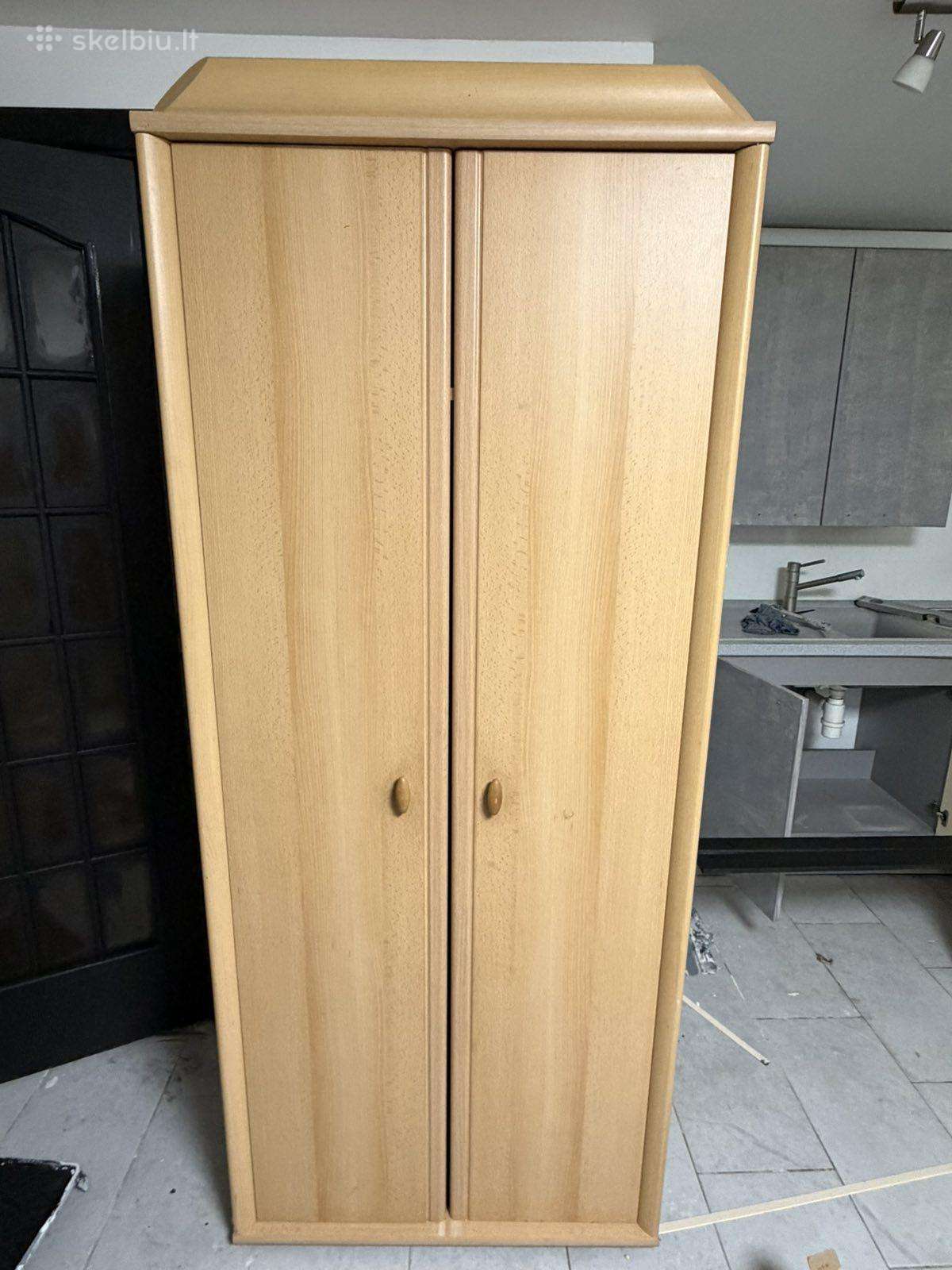 Parduodu spintą