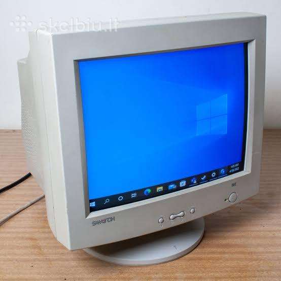 Ieskau retro crt monitoriaus