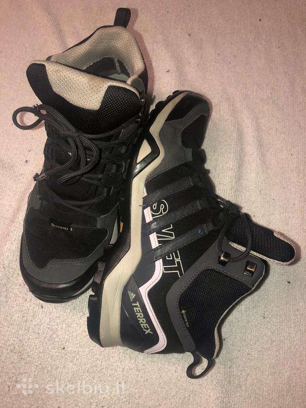 Adidas kedai