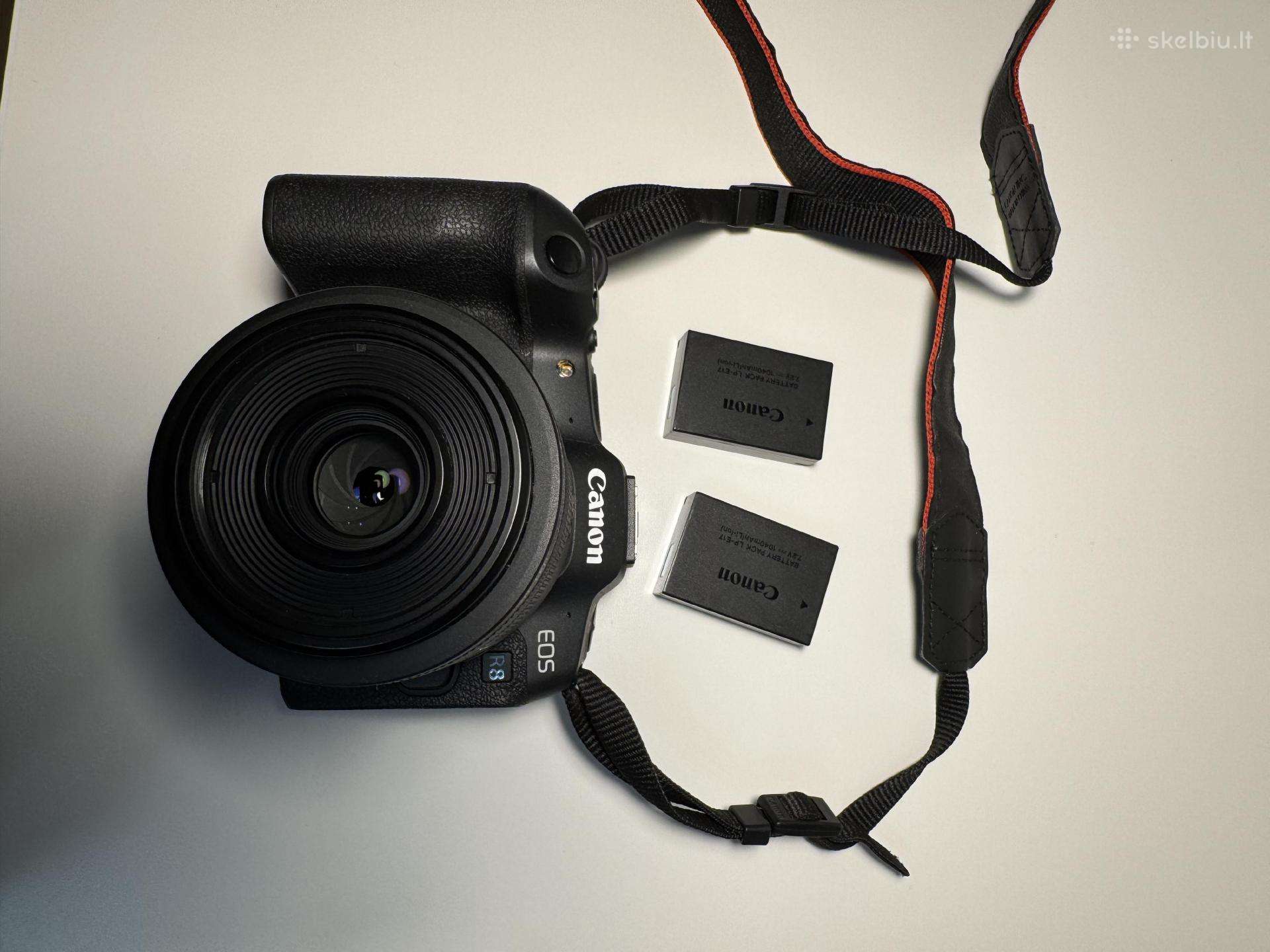Canon R8 + Rf 35mm Macro Stm