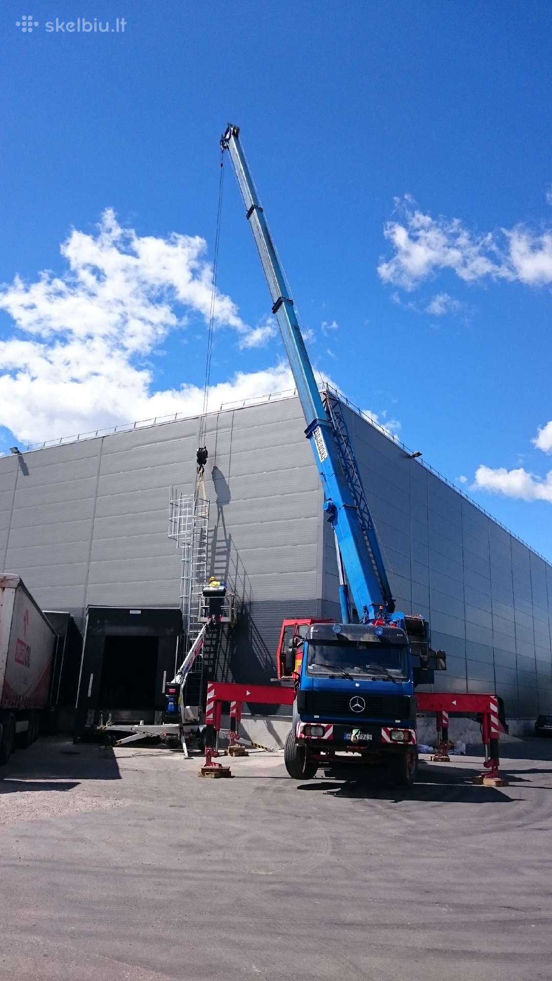 Liebherr LTM, statybos transporto nuoma