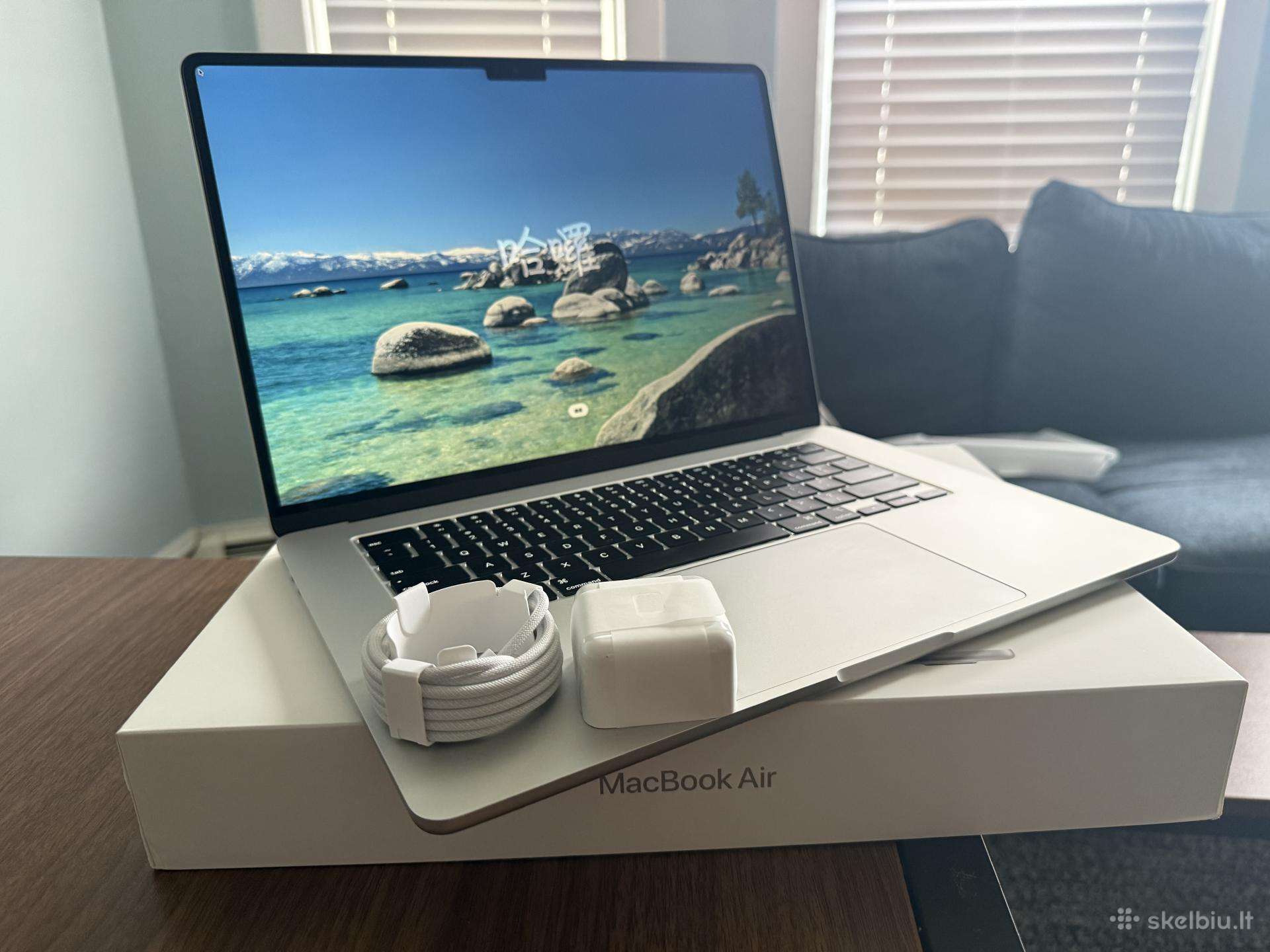 2025 MacBook Air M4 15" 512/16gb