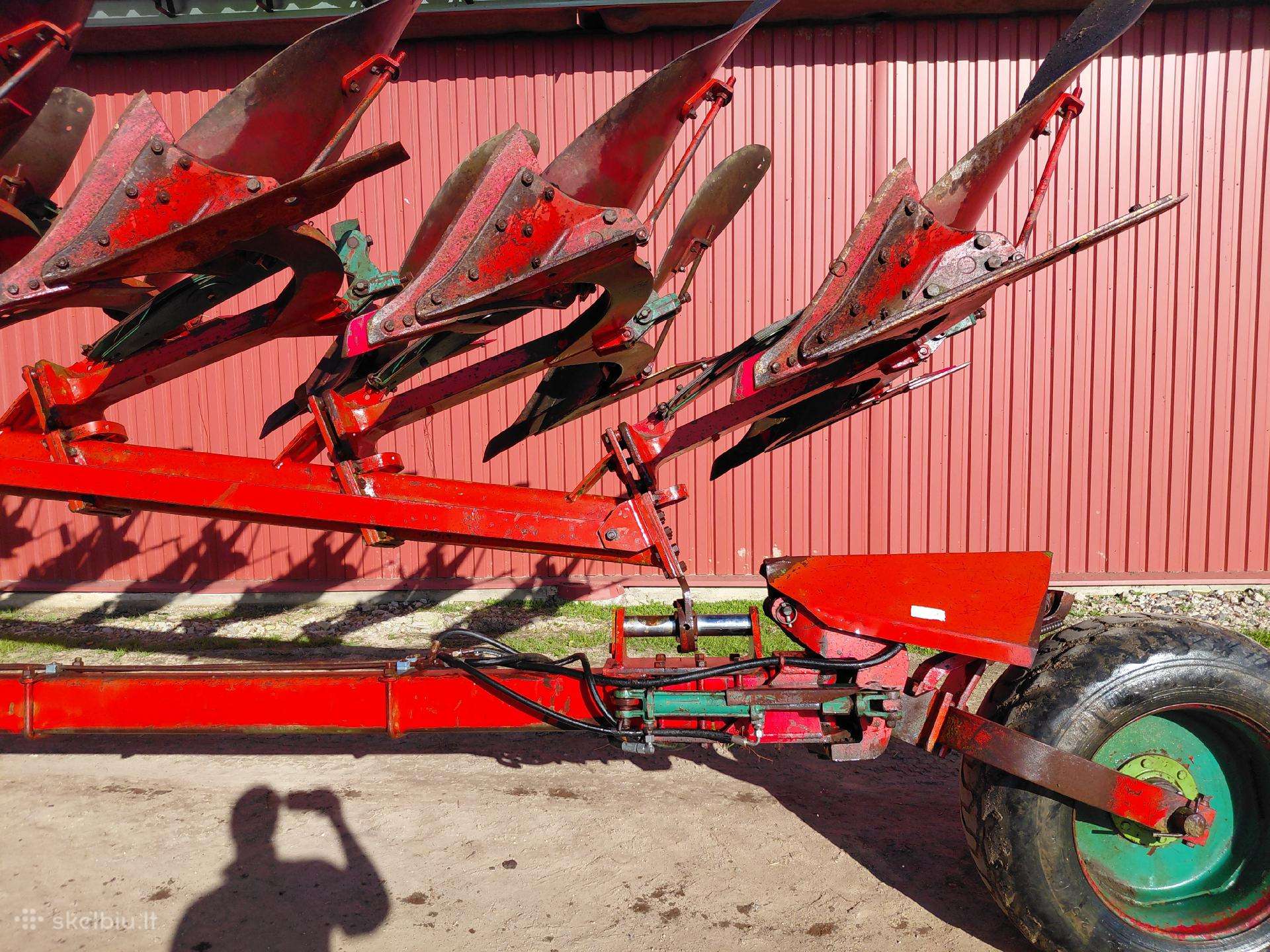 Kverneland, ploughs