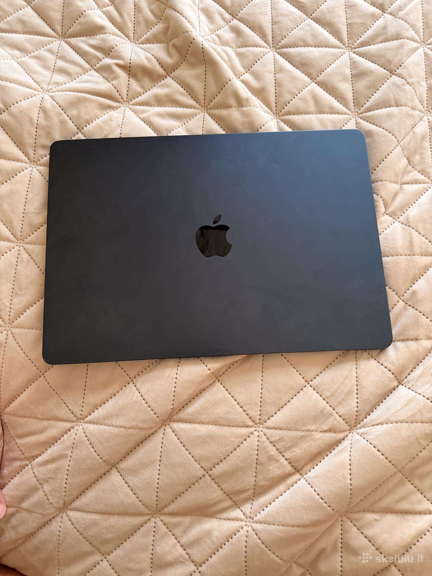 Naudotas MacBook air M2