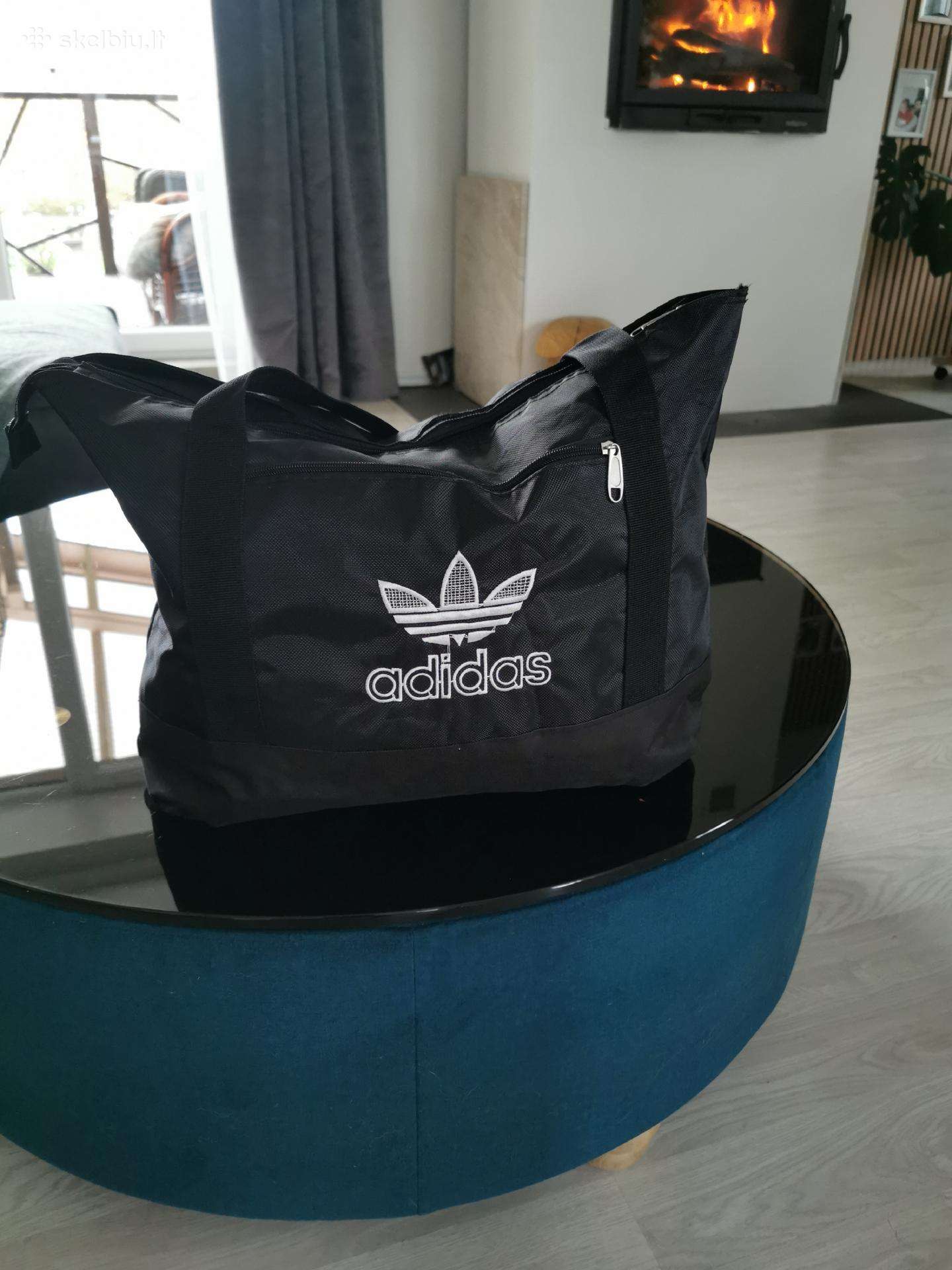 Stilinga sportinė adidas tašė