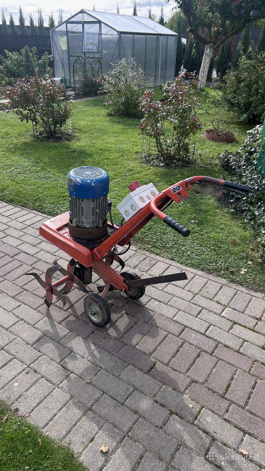 Galinga žemės freza su elektros varikliu