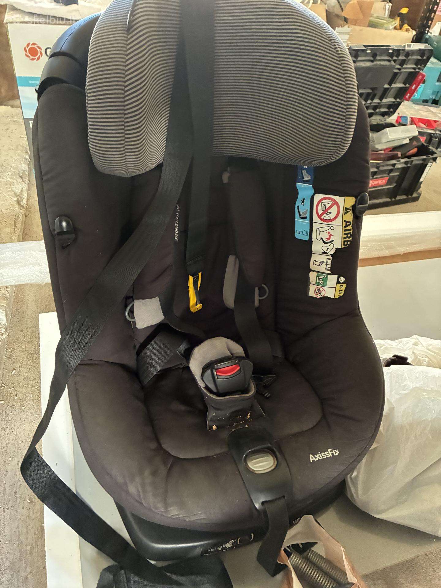 Maxi cosi axis
