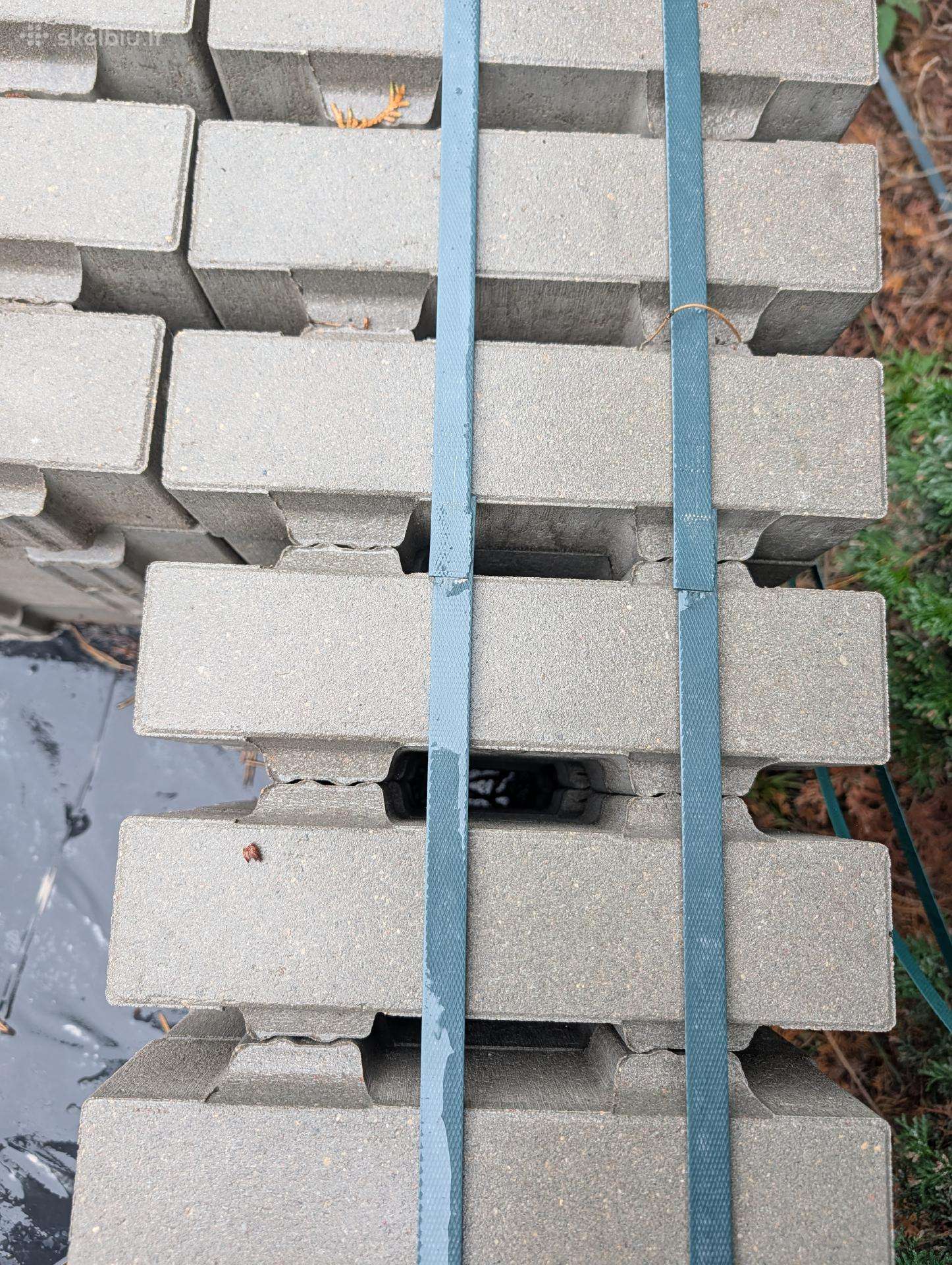 Ažūrinės trinkelės Eco Tercia betono mozaika