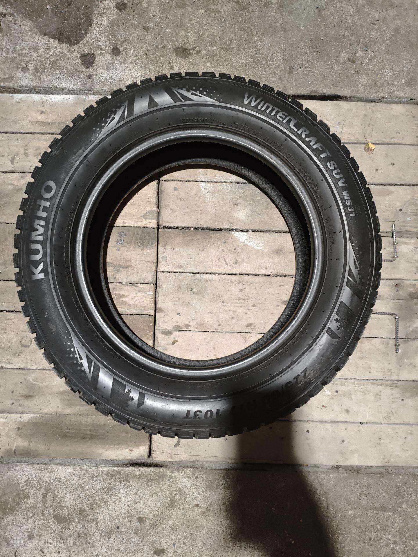225/60 R17 35€ 1vnt (Likutis ~9mm) Kaip naujos