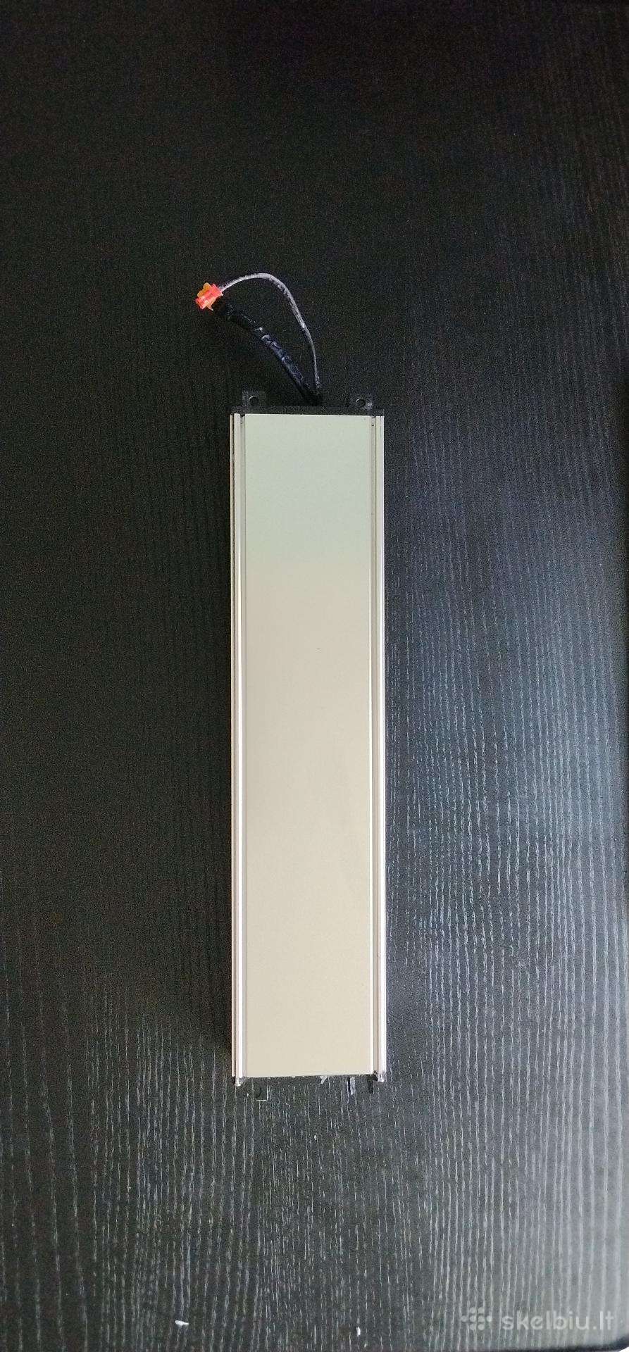Elektrinio paspirtuko ličio jonų baterija