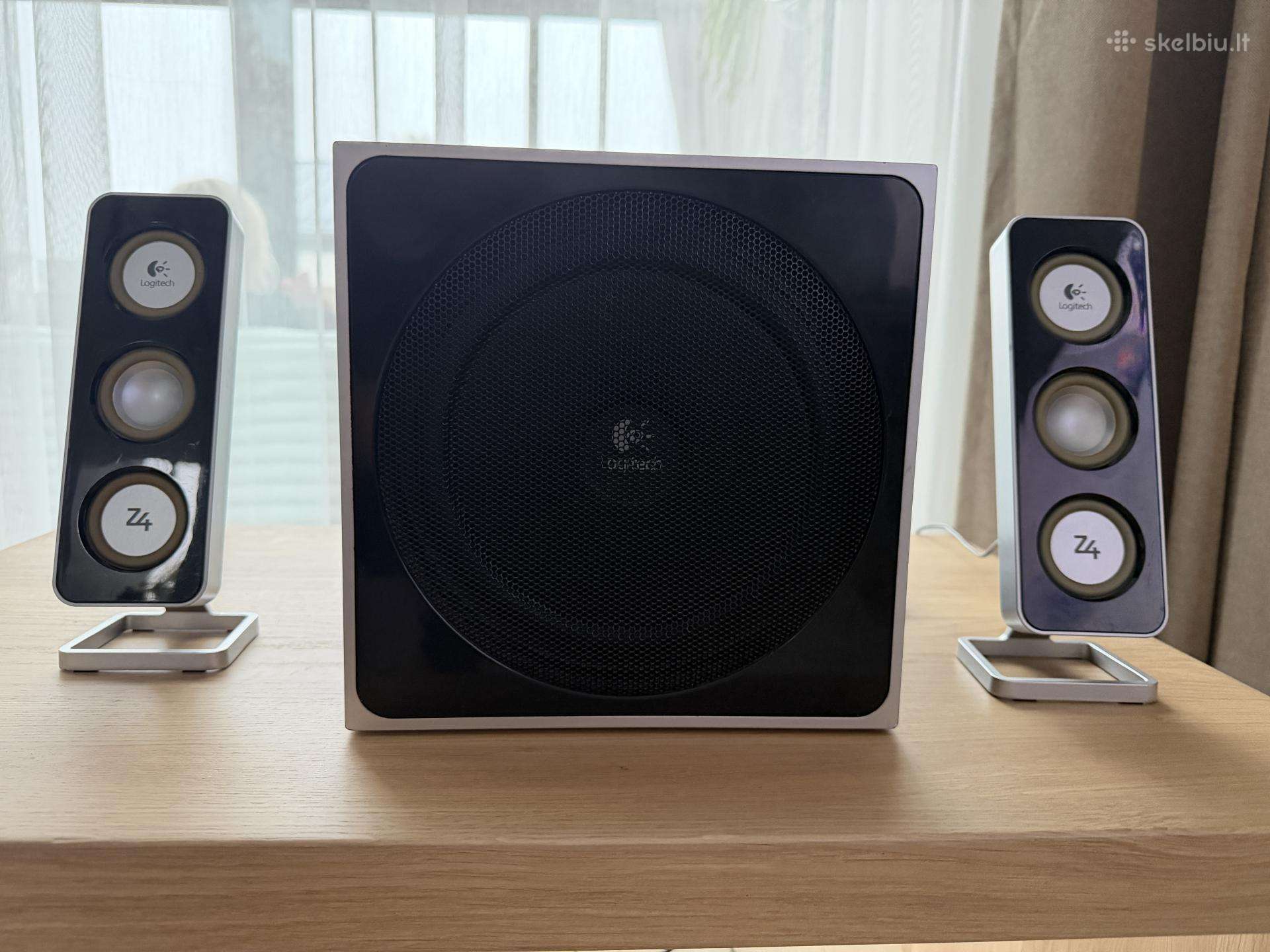 Logitech Z4 garso kolonėlės
