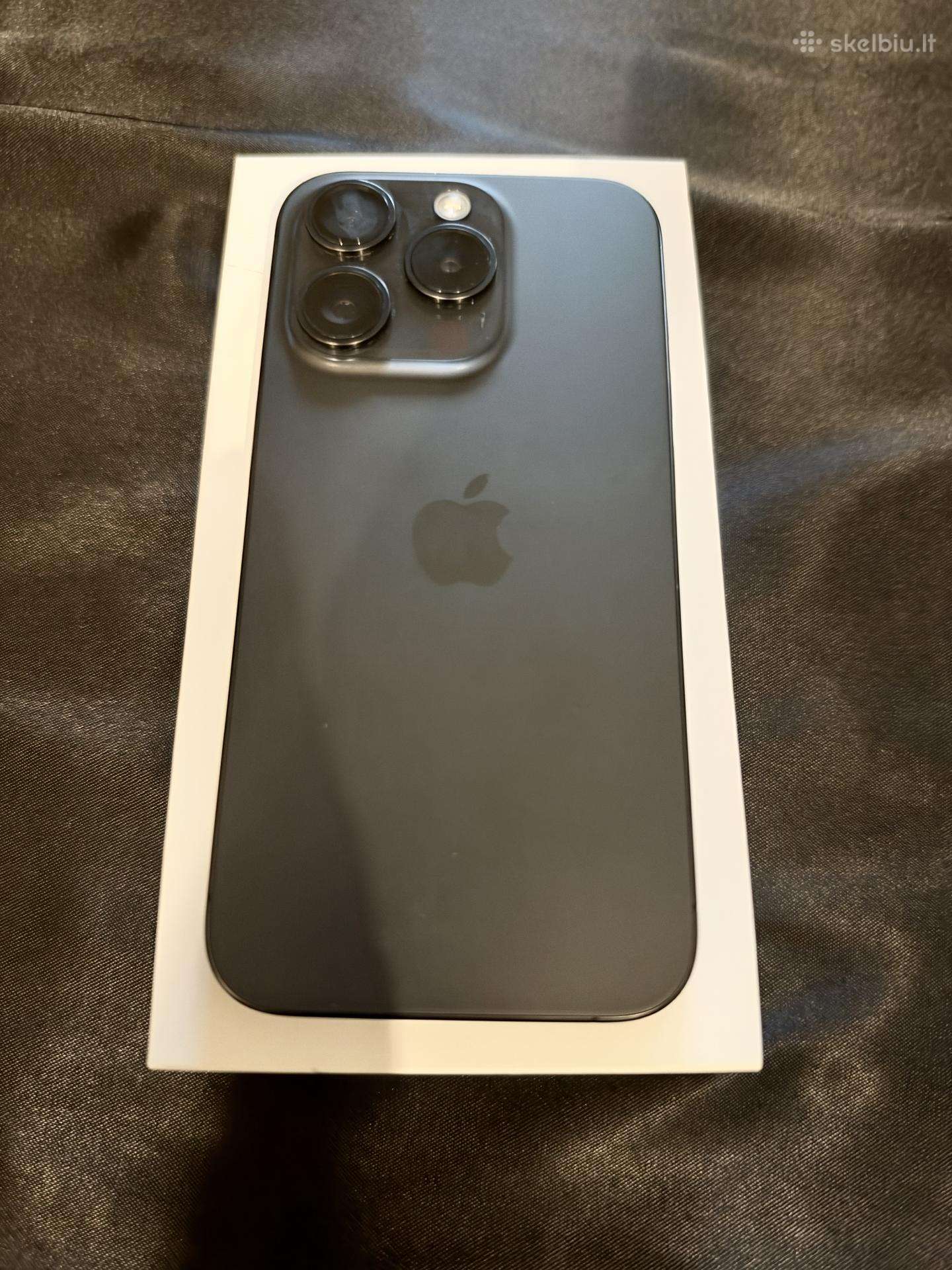 iPhone 15pro Black Titanium
