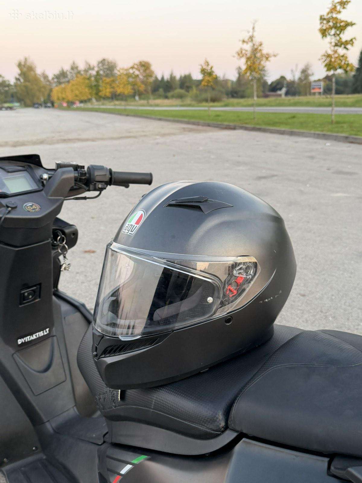 Parduodamas šalmas Agv K1 Matinis juodas
