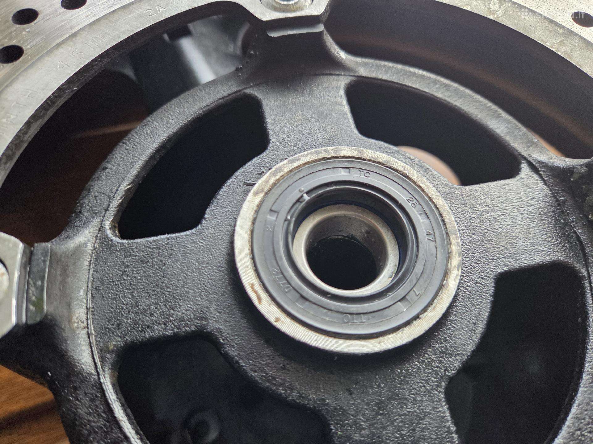 Suzuki, light alloy, R17