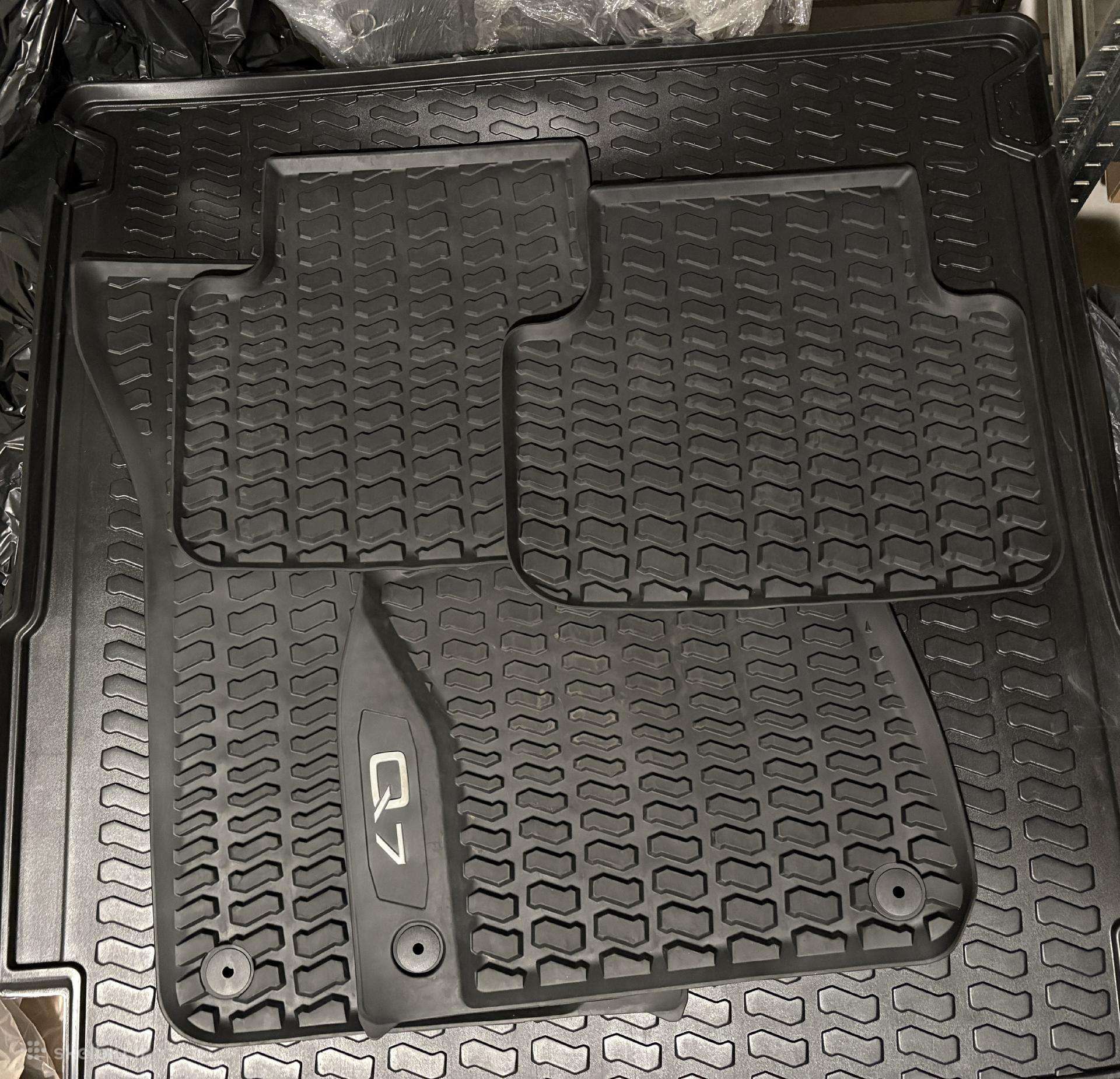 Originalūs Audi Q7 guminiai kilimėliai