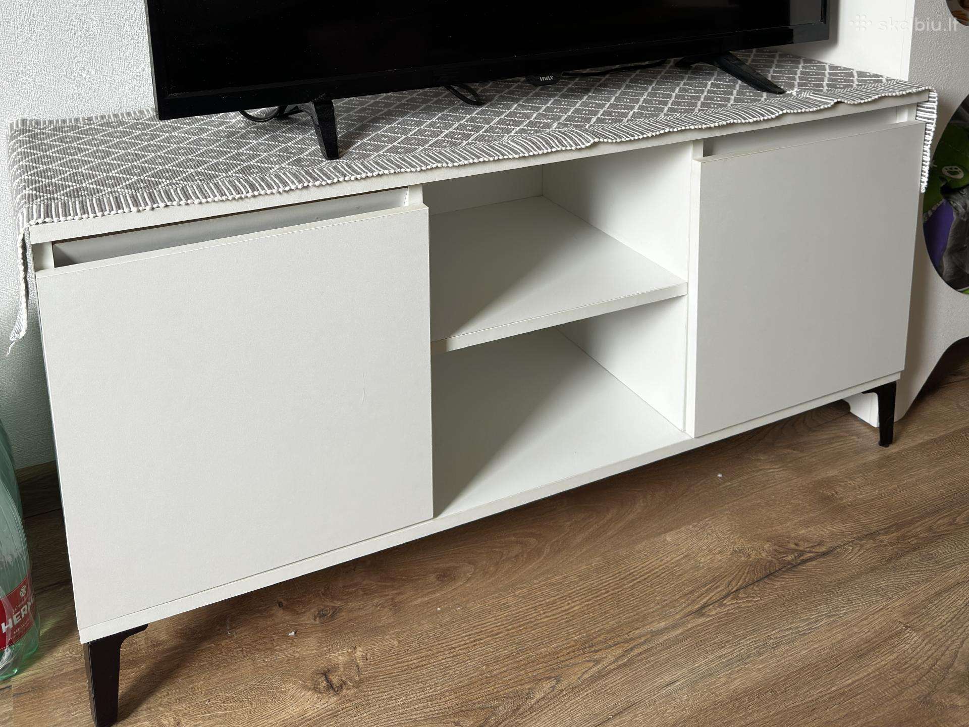 TV staliukas