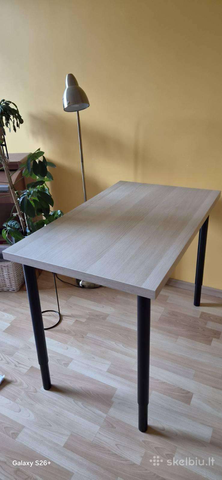 Rašomasis stalas Ikea