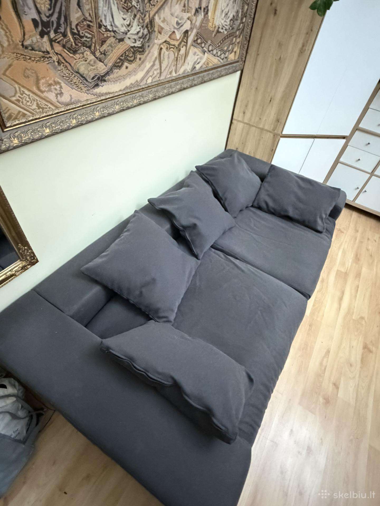 Parduodama didelė trivietė sofa
