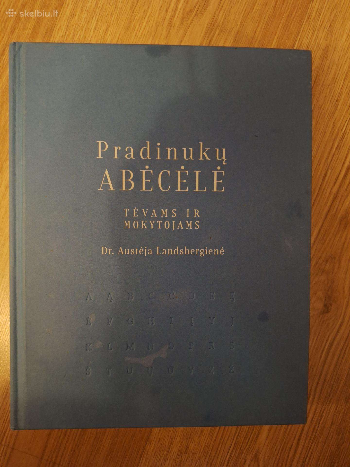 Pradinukų abėcėlė.