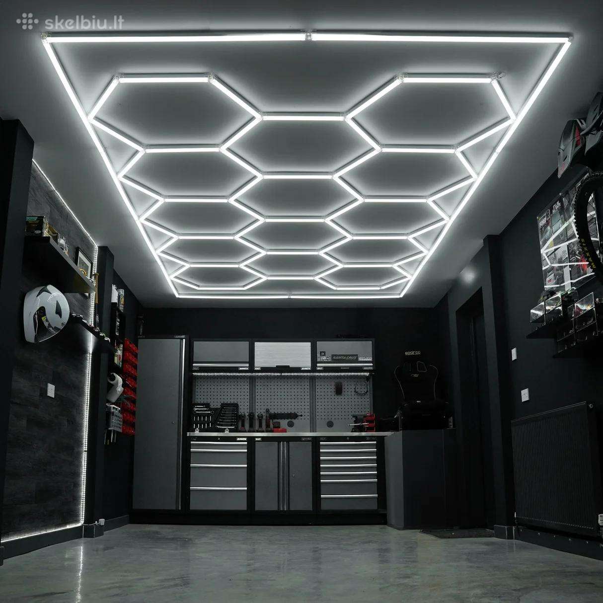 Hexagon Koriai Apšvietimas garažams, salonams