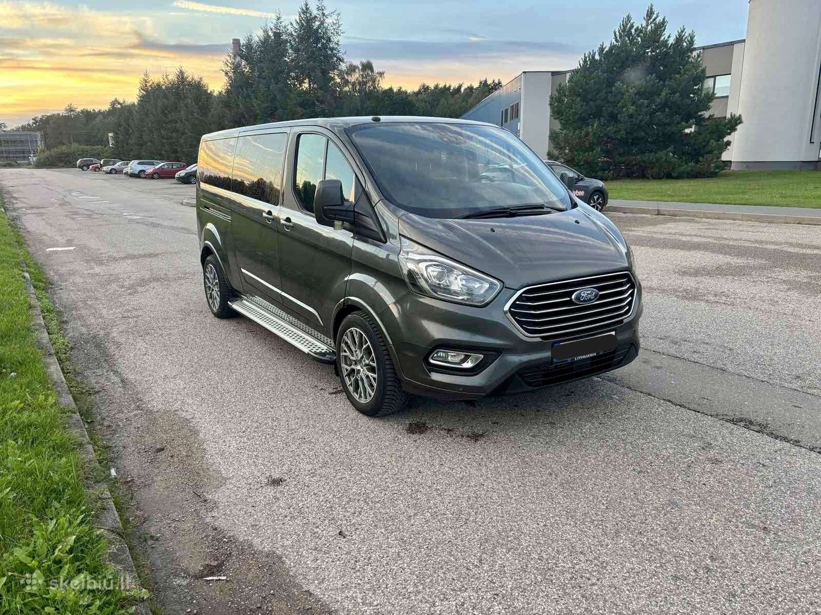 Ford Ford Tourneo Custom, passenger minibus