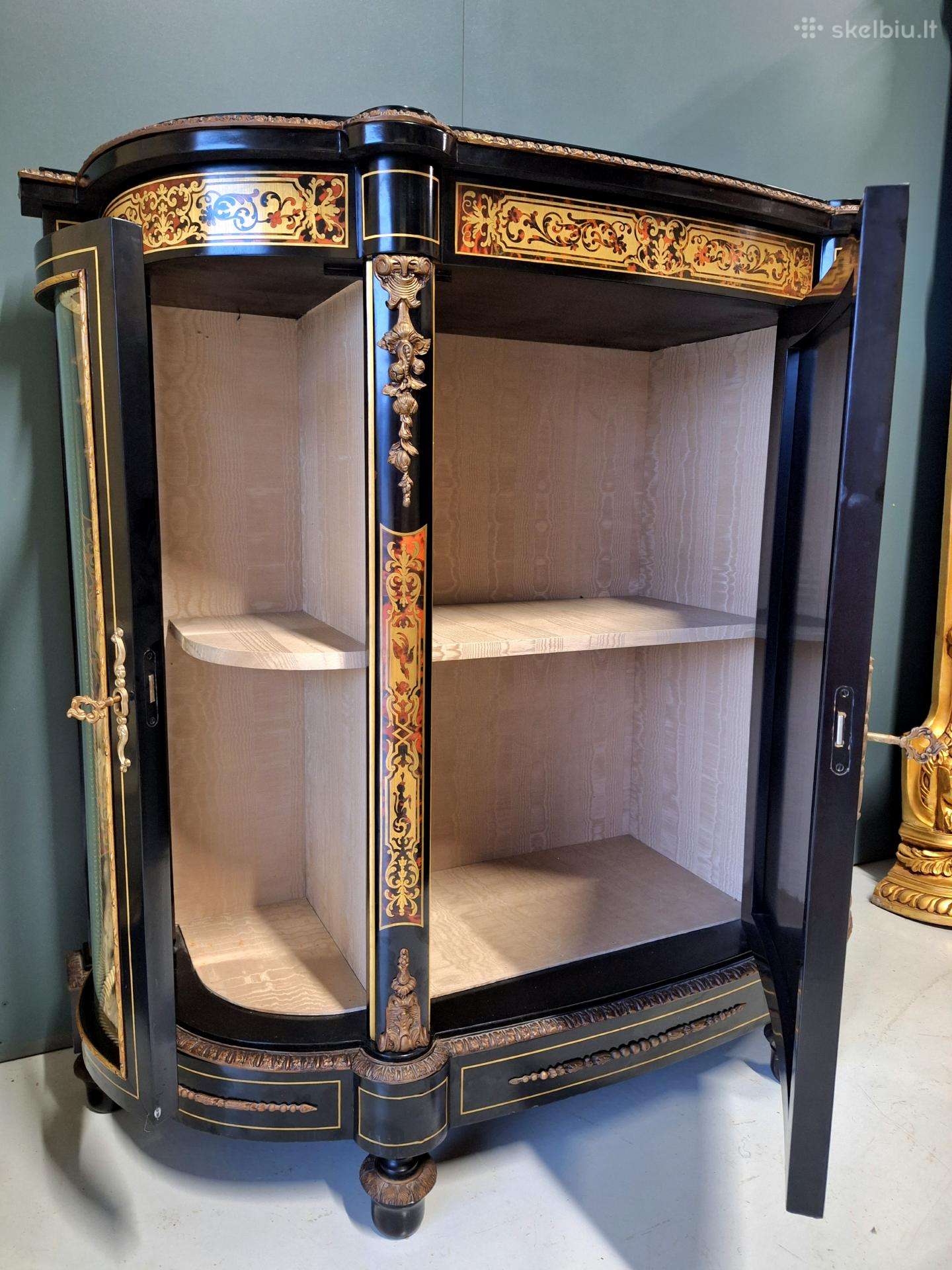 Napoleono III Boulle stiliaus trijų durų komoda