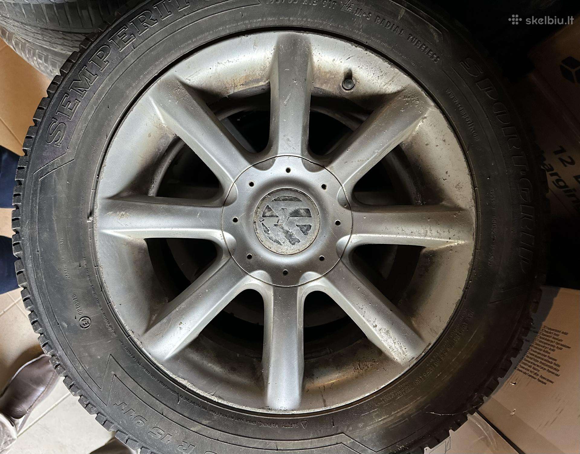 4 VW ratai su žieminėmis padangomis