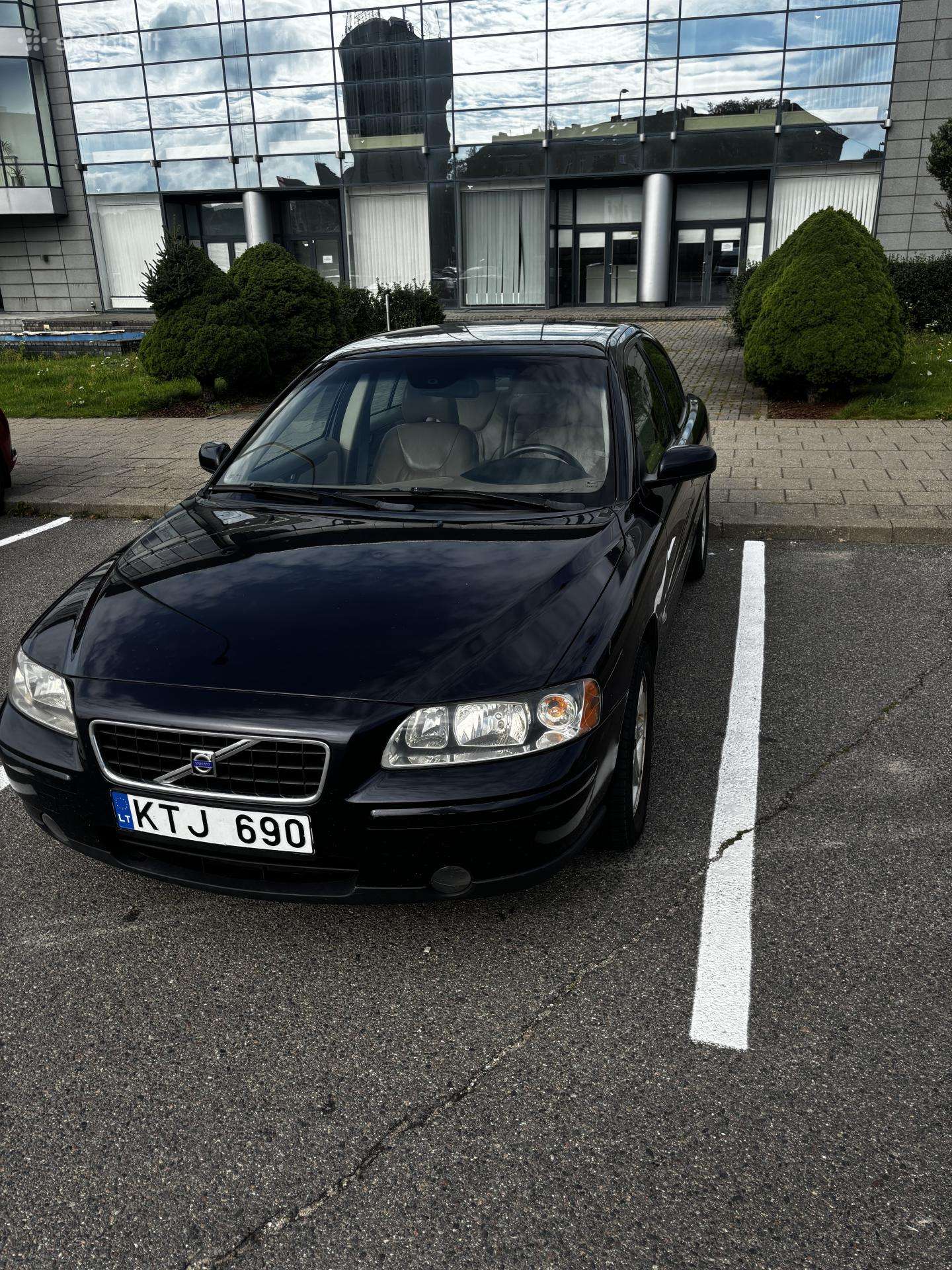 Parduodamas Volvo S60