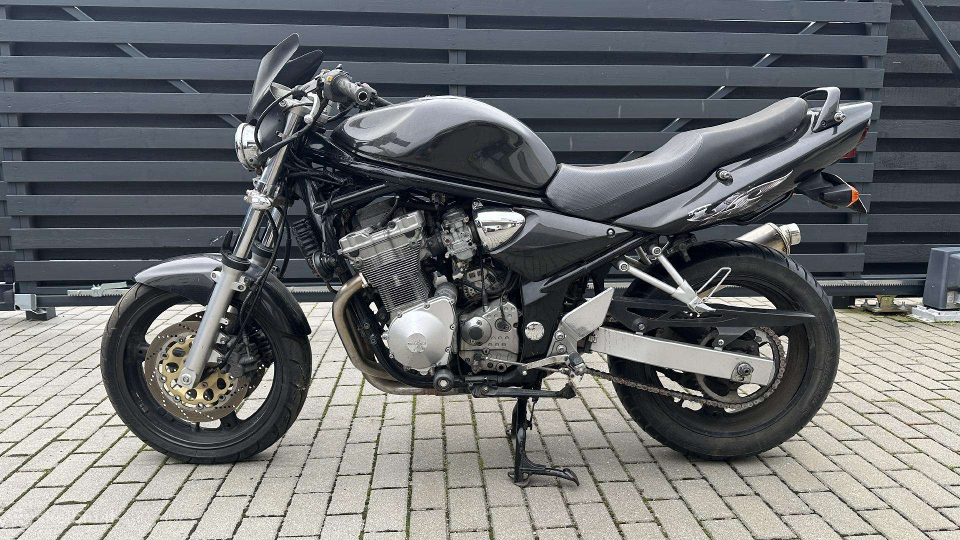 Suzuki Gsx 1100,1127 cm³,74 kw–projektui/remontui