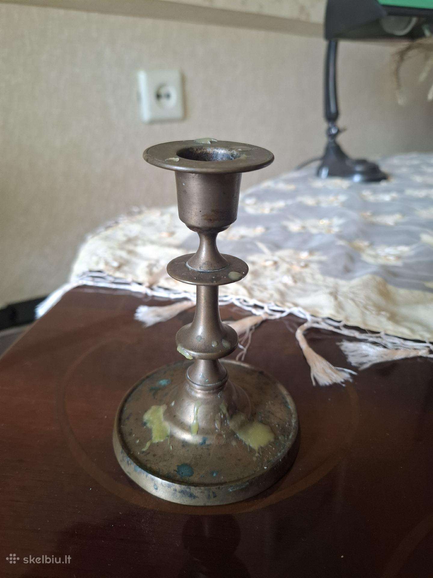 Antikvarinė nedidelė žvakidė 13x 8 , varis